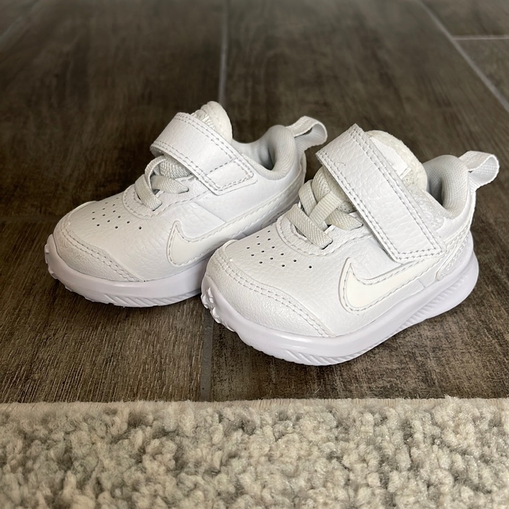 Nike baby shoes - white